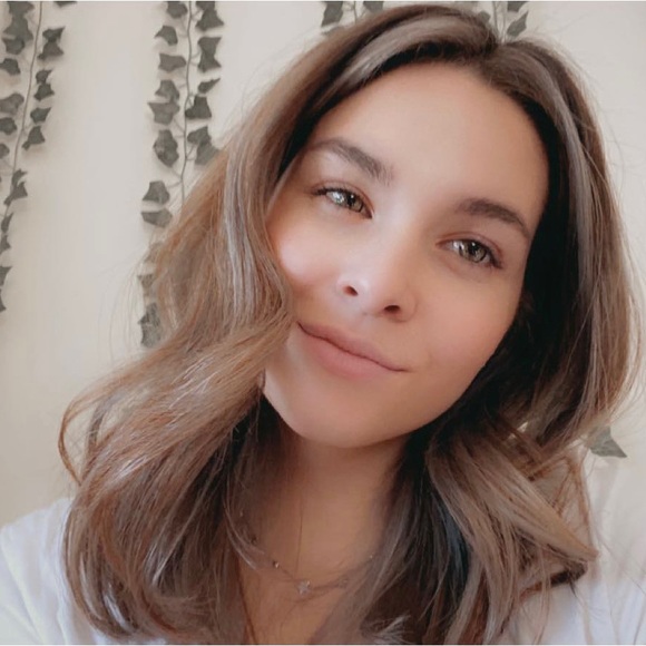 Meet your Posher, Eva - Picture 1 of 1